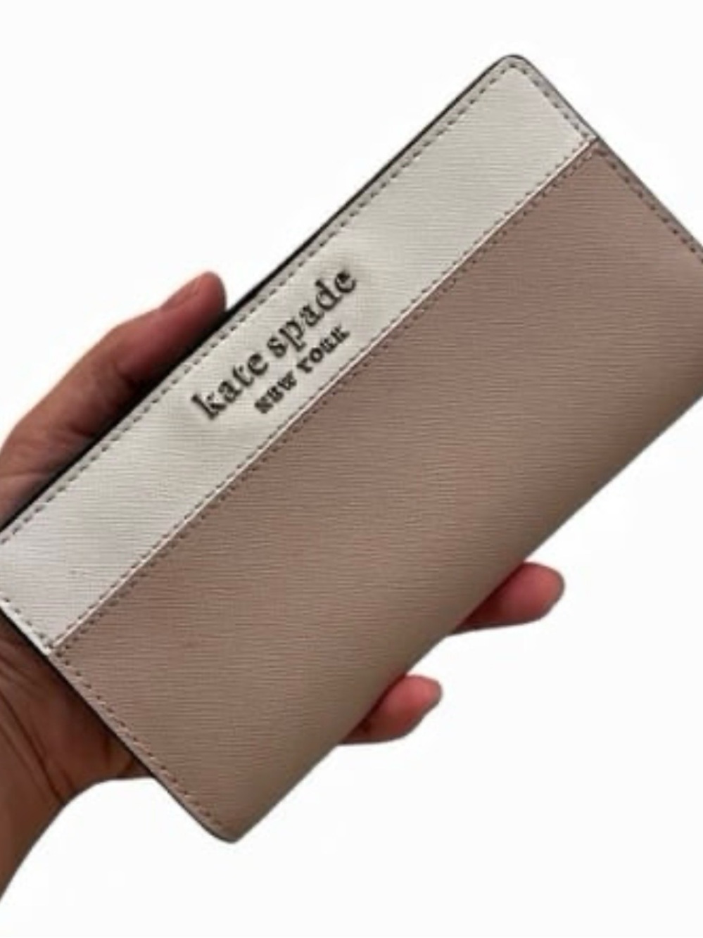 Kate Spade Wallet Used in Good Condition